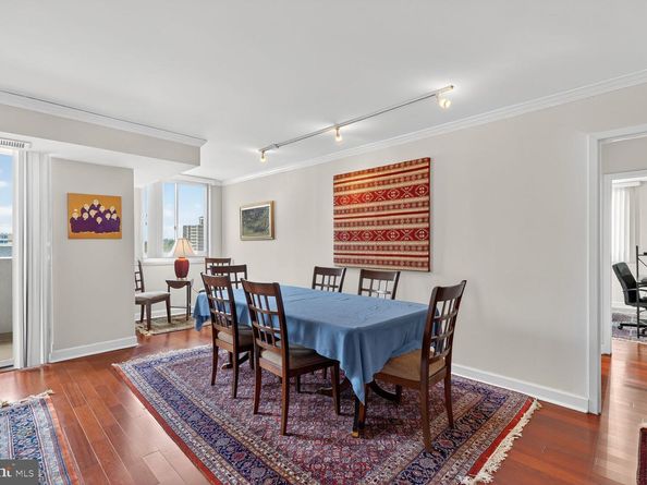4601 N Park Avenue 1218T, Chevy Chase MD 20815