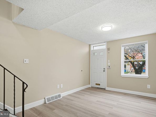 1519 W Thompson Street, Philadelphia PA 19121