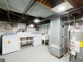 1519 W Thompson Street, Philadelphia PA 19121