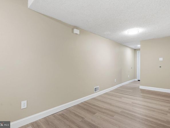 1519 W Thompson Street, Philadelphia PA 19121