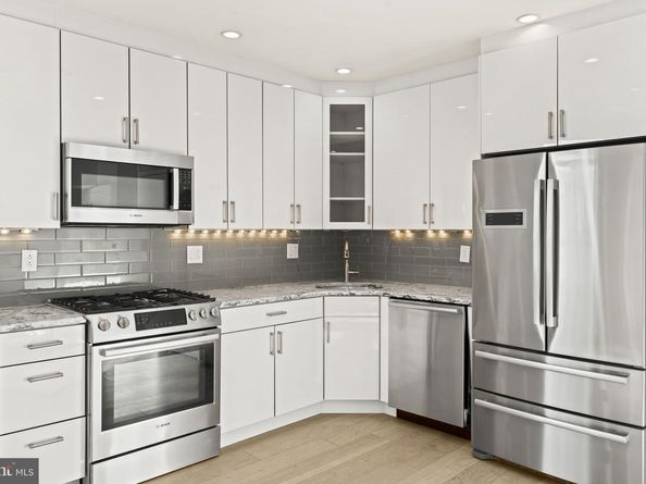 343 N Front Street C, Philadelphia PA 19106