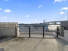 343 N Front Street C, Philadelphia PA 19106