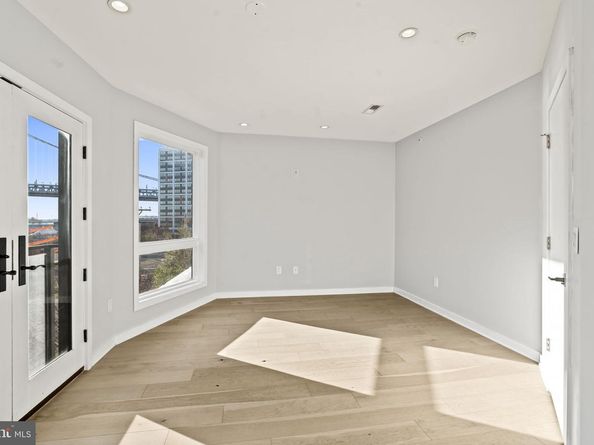 343 N Front Street C, Philadelphia PA 19106