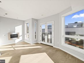 343 N Front Street C, Philadelphia PA 19106