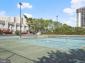 5300 Holmes Run Parkway 402, Alexandria VA 22304