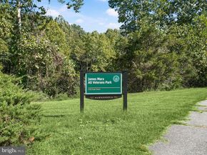 5300 Holmes Run Parkway 402, Alexandria VA 22304