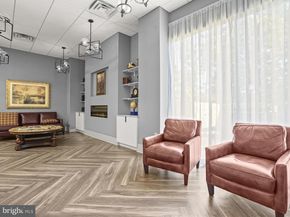 5300 Holmes Run Parkway 402, Alexandria VA 22304