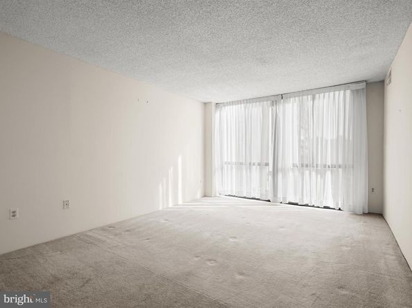 5300 Holmes Run Parkway 402, Alexandria VA 22304