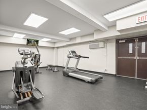 5300 Holmes Run Parkway 402, Alexandria VA 22304