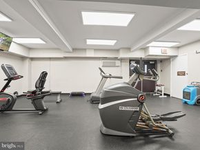 5300 Holmes Run Parkway 402, Alexandria VA 22304