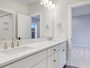 903 Hillcrest Drive SW, Vienna VA 22180