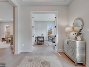 903 Hillcrest Drive SW, Vienna VA 22180