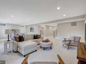 903 Hillcrest Drive SW, Vienna VA 22180