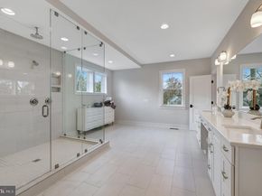 903 Hillcrest Drive SW, Vienna VA 22180