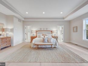 903 Hillcrest Drive SW, Vienna VA 22180