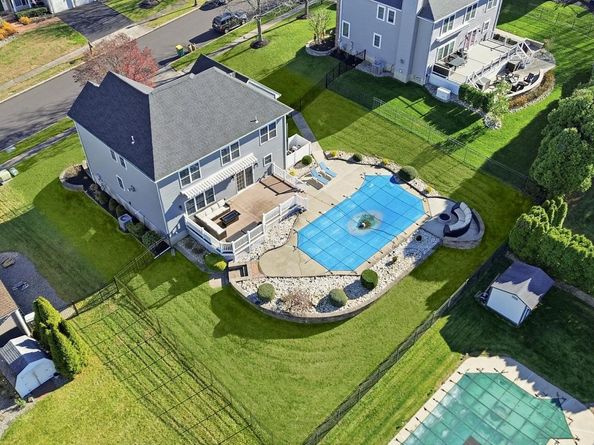 313 Deer Drive, Langhorne PA 19047