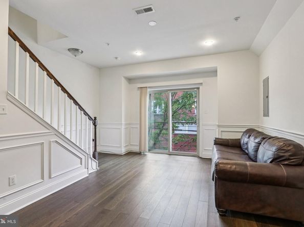 605 N 12TH Street B, Philadelphia PA 19123