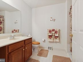 3821 Nanlyn Farm Circle, Doylestown PA 18902