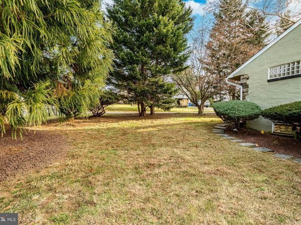 301 2nd Avenue, Newtown Square PA 19073