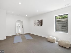 9313 Coronado Terrace, Fairfax VA 22031