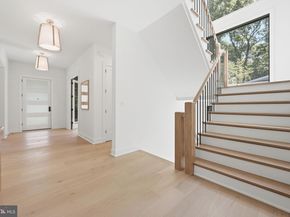 9313 Coronado Terrace, Fairfax VA 22031