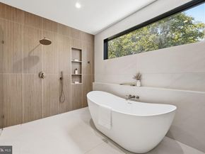 9313 Coronado Terrace, Fairfax VA 22031