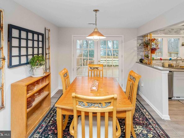 472 Woodward Drive, Huntingdon Valley PA 19006