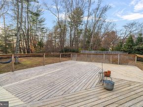 472 Woodward Drive, Huntingdon Valley PA 19006