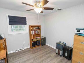 472 Woodward Drive, Huntingdon Valley PA 19006