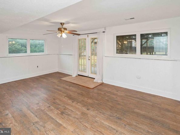 472 Woodward Drive, Huntingdon Valley PA 19006