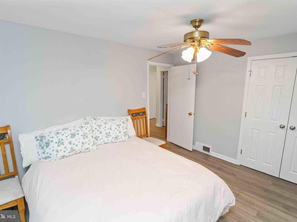 472 Woodward Drive, Huntingdon Valley PA 19006