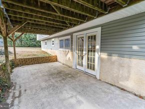 472 Woodward Drive, Huntingdon Valley PA 19006