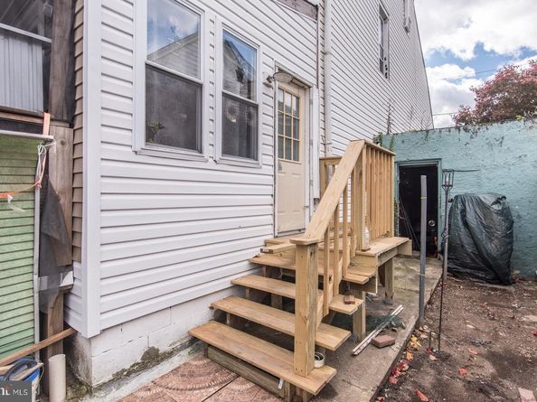 307 E Cheltenham Avenue, Philadelphia PA 19120