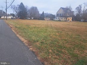 165 W Moreland Avenue, Hatboro PA 19040