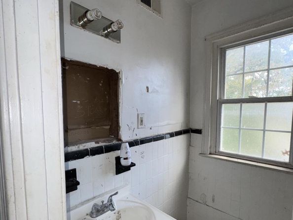 517 Parkland Place SE, Washington DC 20032