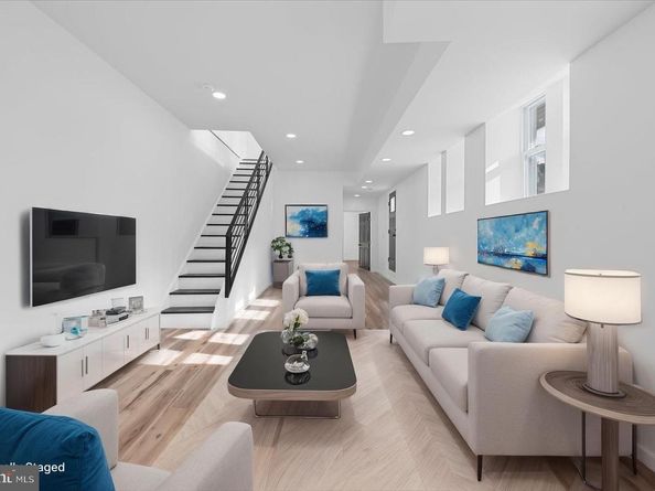 1021 S 60TH Street, Philadelphia PA 19143