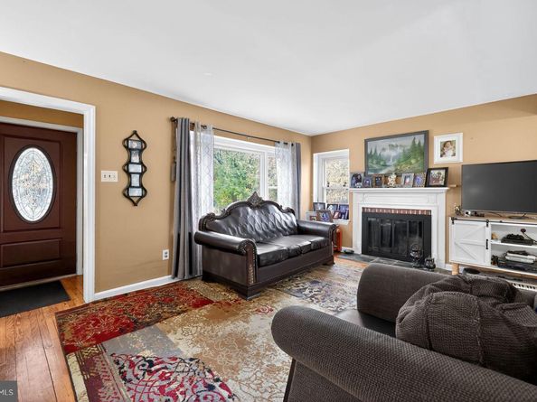 4123 School Lane, Drexel Hill PA 19026