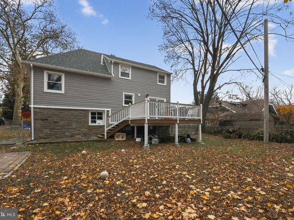 4123 School Lane, Drexel Hill PA 19026