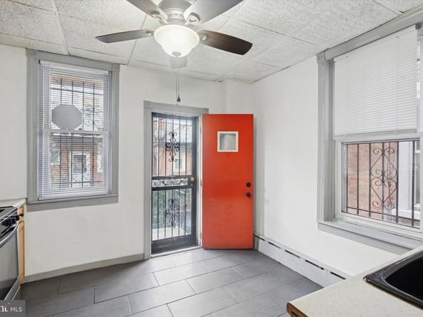 5813 Montrose Street, Philadelphia PA 19143