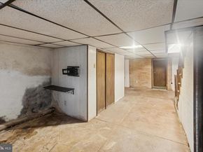 5813 Montrose Street, Philadelphia PA 19143