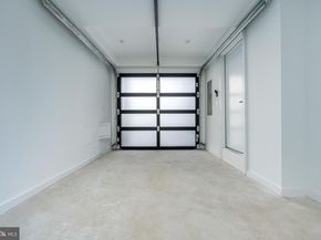 252 Gate Street, Philadelphia PA 19128