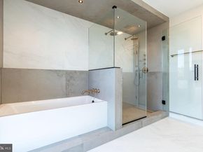 252 Gate Street, Philadelphia PA 19128