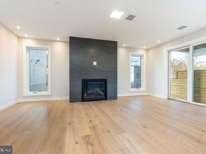 252 Gate Street, Philadelphia PA 19128