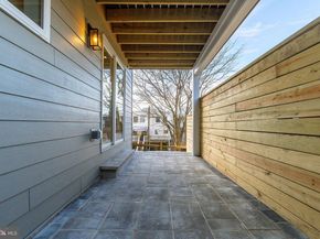 252 Gate Street, Philadelphia PA 19128