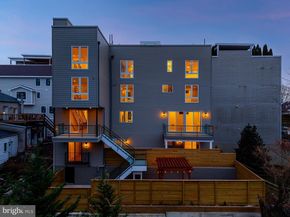 252 Gate Street, Philadelphia PA 19128
