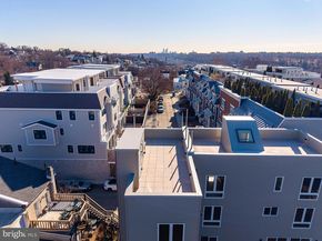 252 Gate Street, Philadelphia PA 19128