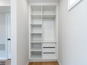 252 Gate Street, Philadelphia PA 19128