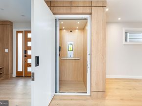 252 Gate Street, Philadelphia PA 19128