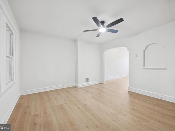 2558 S Dewey Street, Philadelphia PA 19142