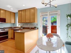 708 Devon Place, Alexandria VA 22314